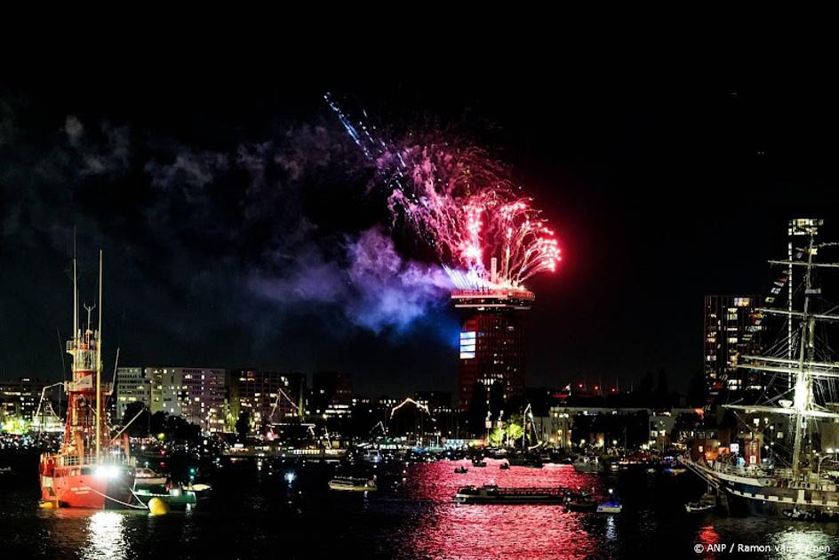 Lichtshow vormt afsluiting van openingsdag SAIL