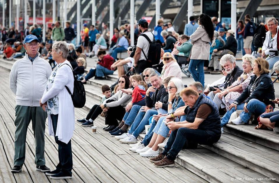 Kades IJ stromen langzaam vol voor SAIL