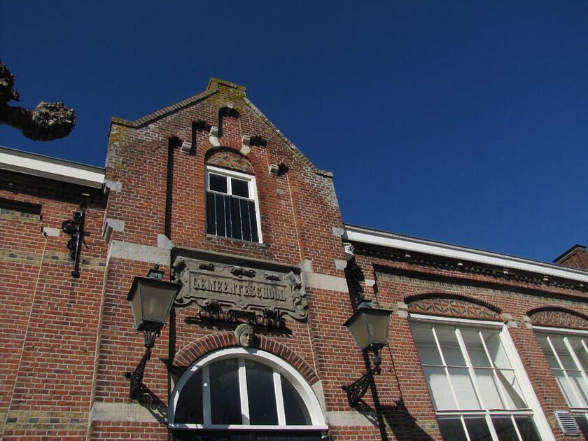 Syrco Bakker gaat restaurant openen in voormalige school