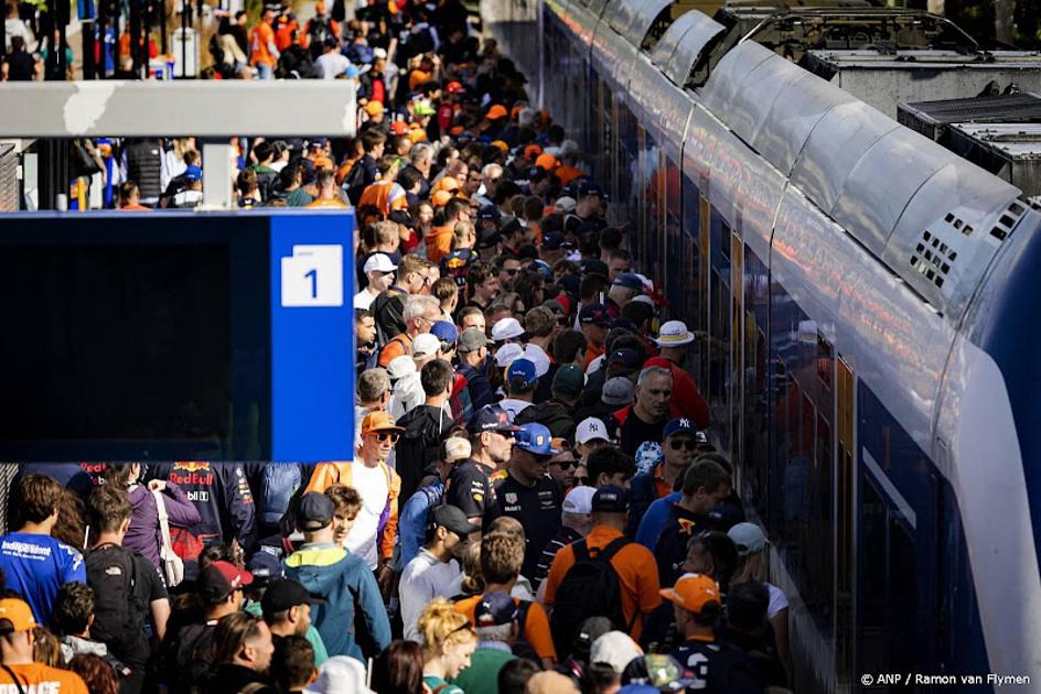 NS vervoert bijna 140.000 Formule 1-fans per trein