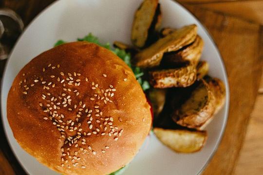 Eindhovense Partij voor de Dieren wil verbod op nieuwe fastfoodketens