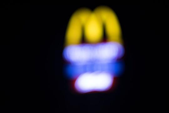 6-jarig meisje vreest voor de dood in glijbaan McDonald’s 