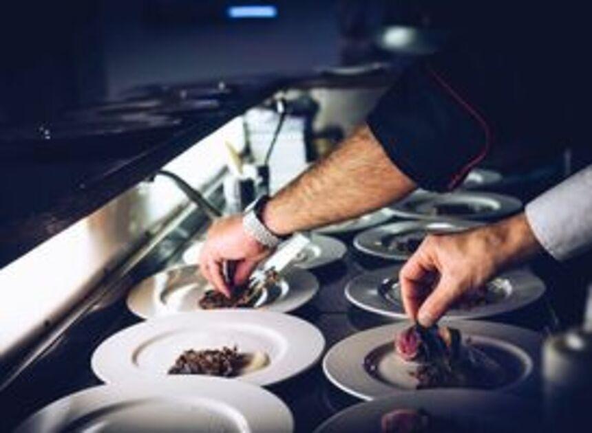 Chef Edwin Vinke gaat samen met zijn zoon koken in de Kromme Watergang