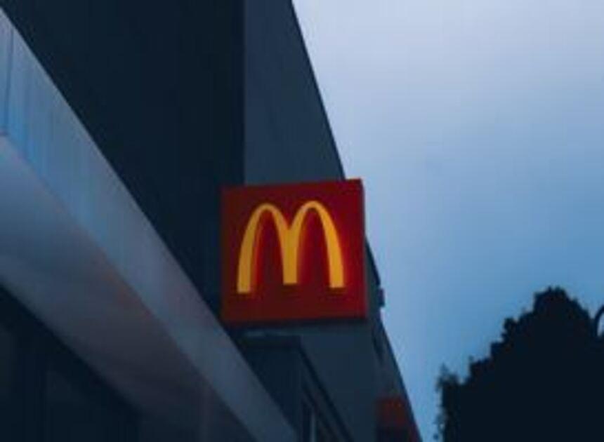 McDonald’s introduceert Griekse McWrap en Homestyle Crispy Chicken