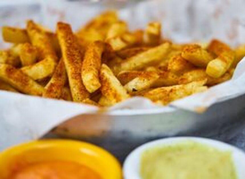 Friet is duurder, maar nog altijd de goedkoopste maaltijd