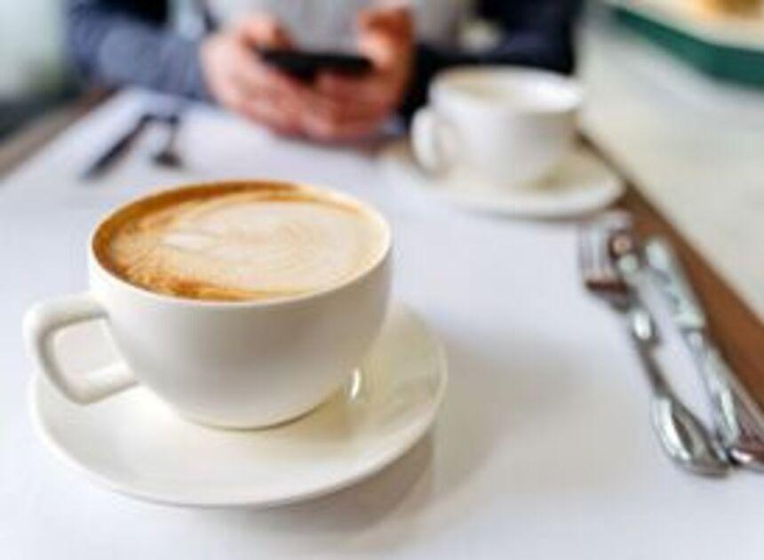 Hotel in Vlaardingen geeft gratis koffie aan mensen die het nodig hebben