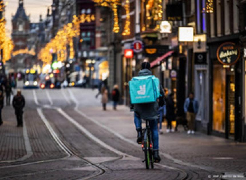 Maaltijdbezorger Deliveroo compenseert bezorgers vanwege vertrek 