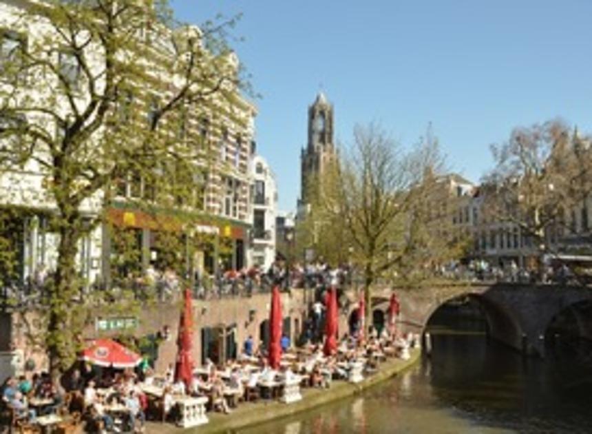 Restaurant en hotel Simple. in Utrecht staat te koop