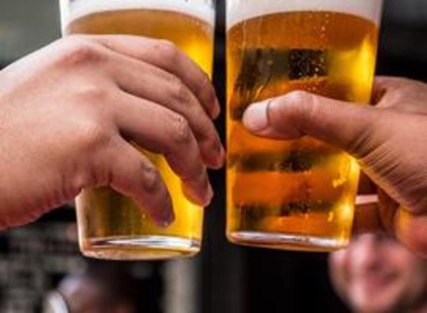 Horecaondernemers vragen hetzelfde geld voor een slok minder bier
