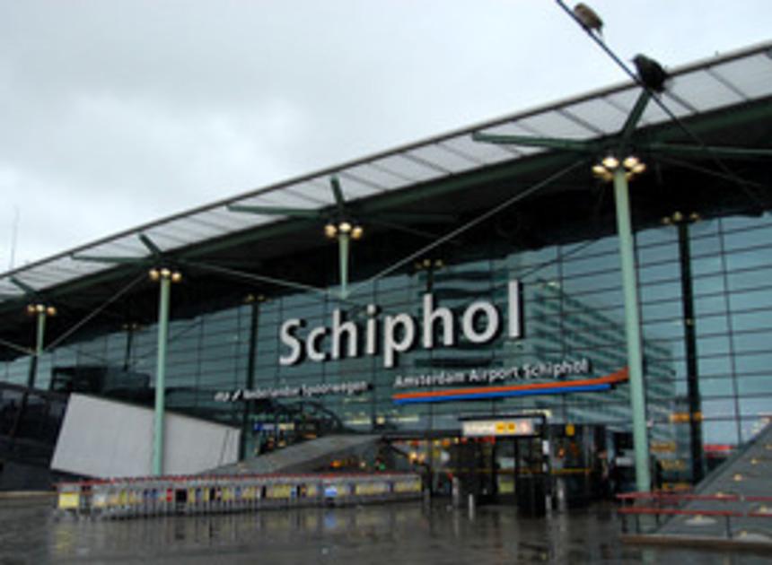 Vernieuwde La Place Express op Schiphol Airport opent zijn deuren