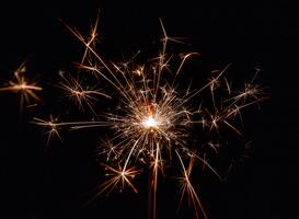 Getuigen gezocht: man gooit zwaar vuurwerk naar restaurant in Hoofddorp