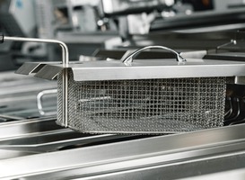 Snackbar De Gouden Haan opent in oude apotheek