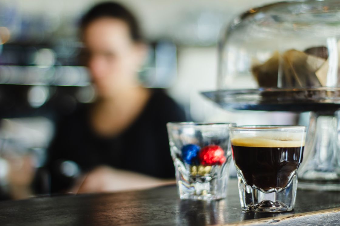 ING: “Door groot personeelstekort horeca straks geen drankje meer op terras’